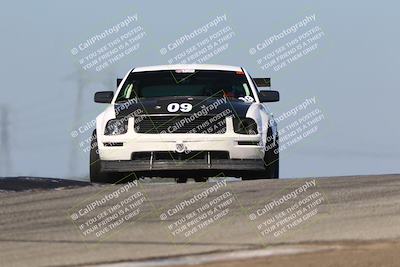 media/Oct-26-2025-CalClub SCCA (Sun) [[8ce1e69566]]/Group 4/Grapevine/